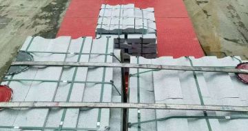 雅安 芝麻白仿形加直形路沿石出货日常