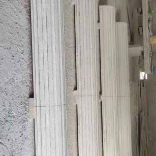 雅安 花岗岩厂家带你看白麻花岗岩门楼大柱柱皮