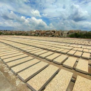 雅安 黄金麻荔枝面花岗岩石材地铺石防护中