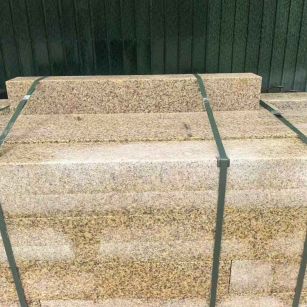 雅安 黄金麻花岗岩石材机切面栏杆料半成品