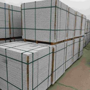 雅安 白麻花岗岩石材荔枝面地铺石（300*600*50）