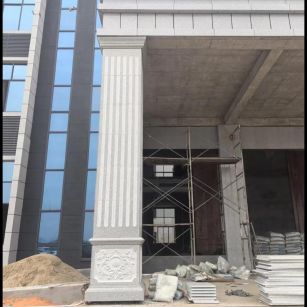 雅安 芝麻白光面花岗岩门楼大柱（罗马柱）配雕花底座