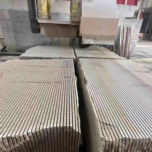 雅安 车间生产日常，黄金麻白麻花岗岩