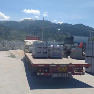 雅安 芝麻白仿形路沿石，直形路沿石