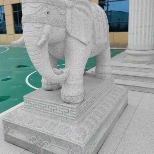 雅安 白麻花岗岩动物异形石雕-大象