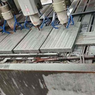 雅安 芝麻白花岗岩荔枝面盲道雕刻