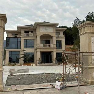 雅安 黄金麻花岗岩别墅雕花外墙干挂配上门口雕花罗马柱