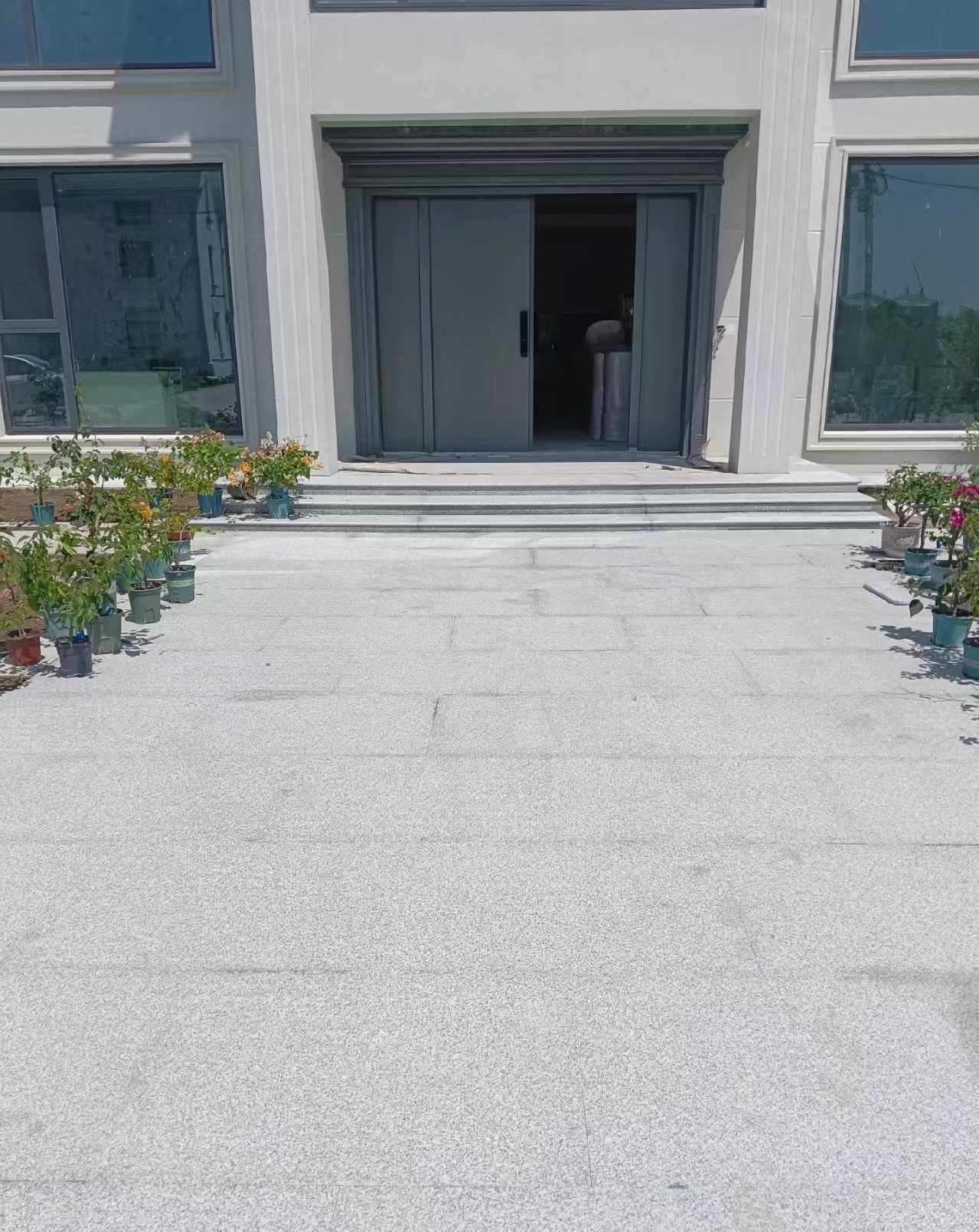 雅安 芝麻白花岗岩地铺石地面铺装