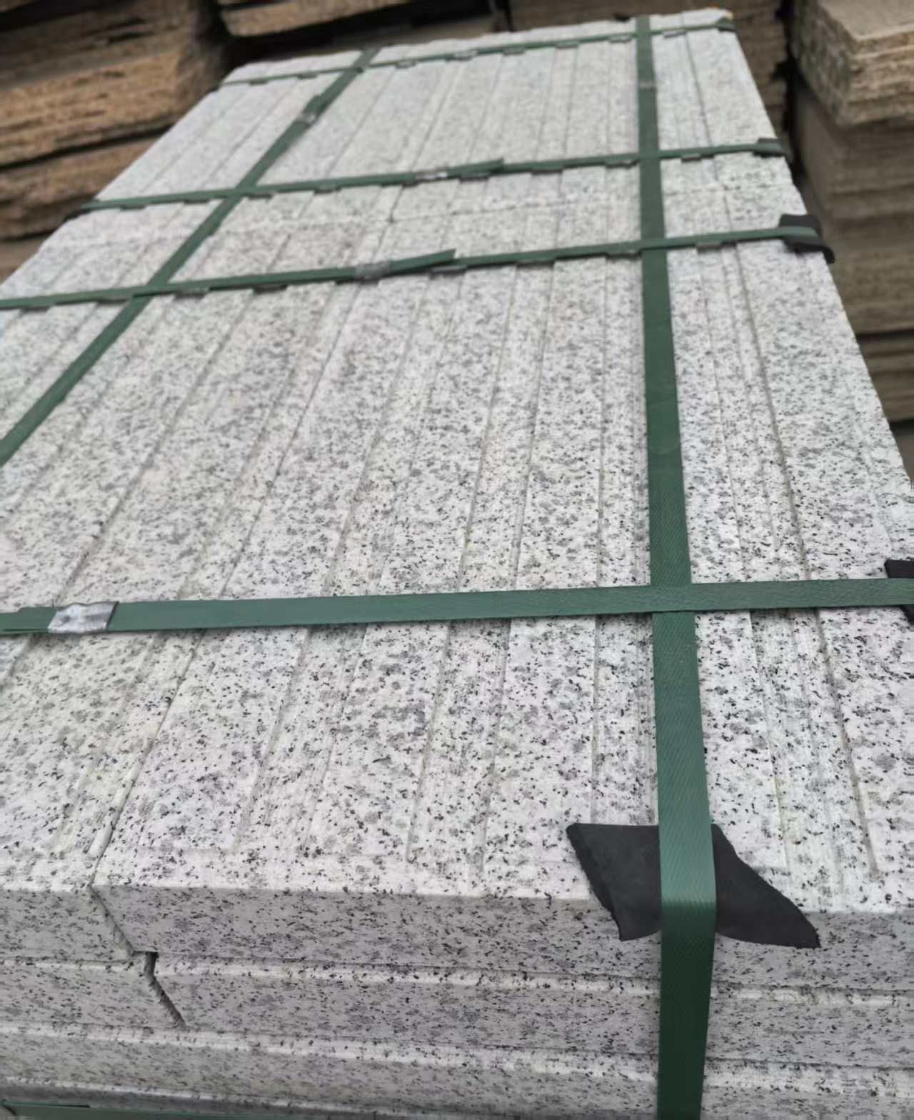 雅安 白麻花岗岩直行盲道石，盲条，地铺石