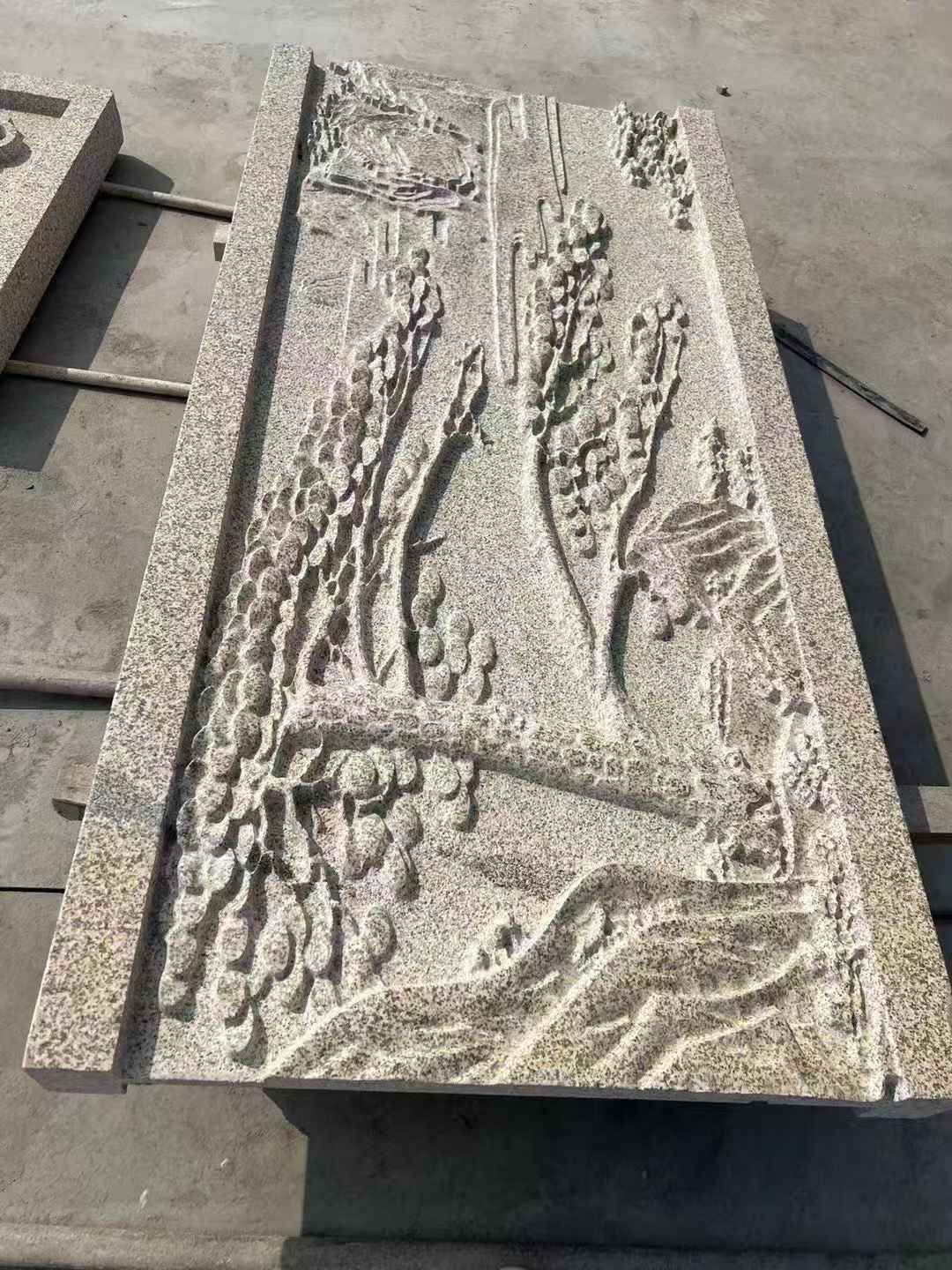 雅安 黄金麻雕刻板浮雕迎客松