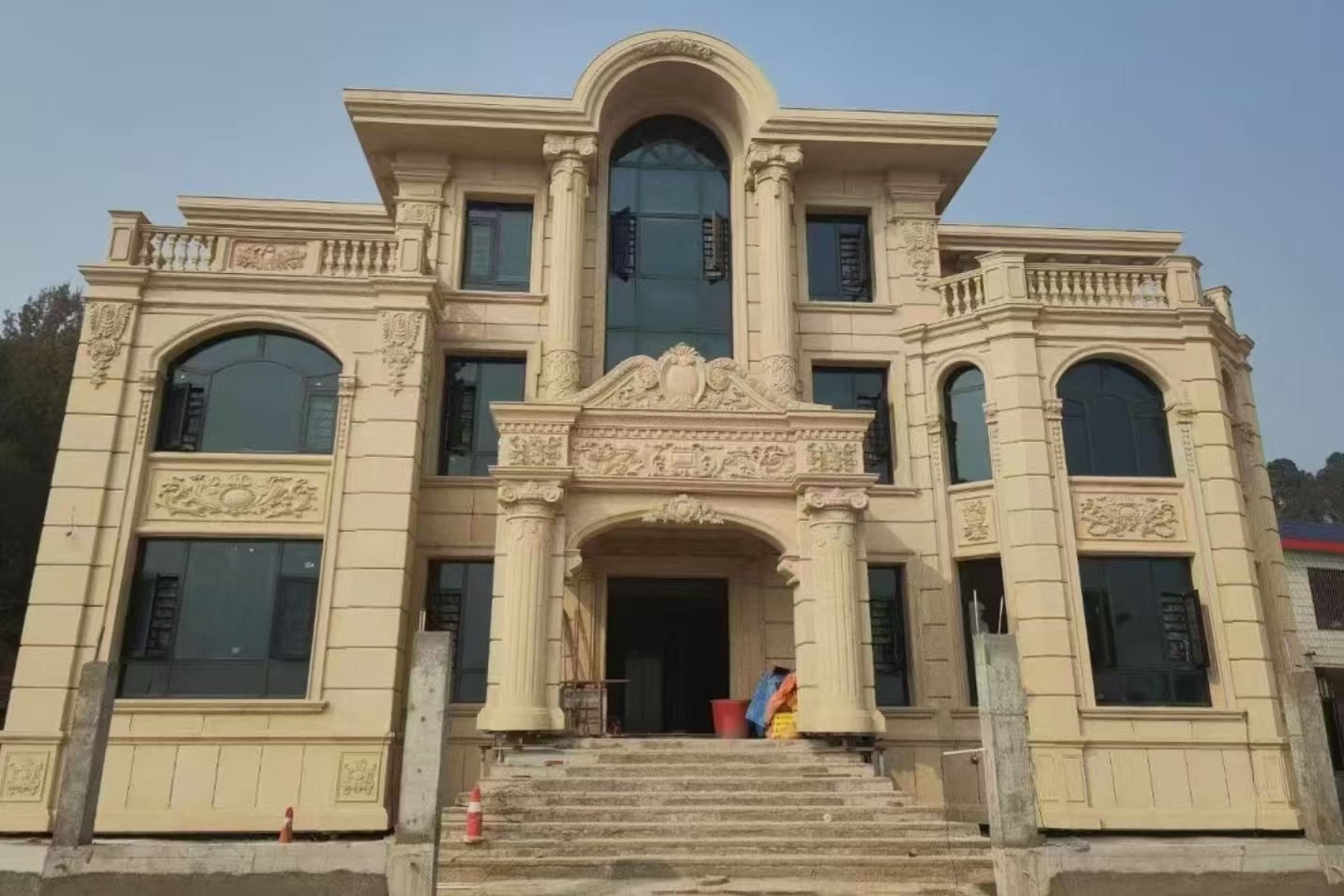 雅安 黄金麻花岗岩别墅外墙干挂