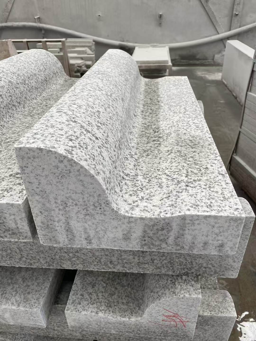 雅安 白麻花岗岩S型路沿石，路侧石，马路牙子等