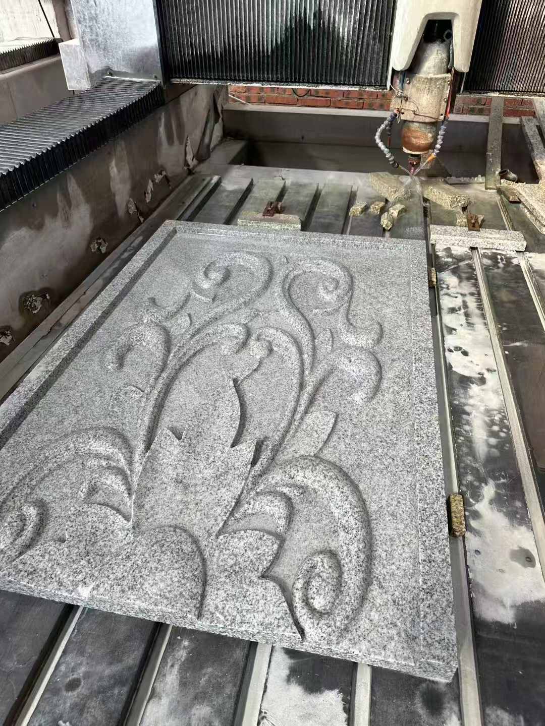 雅安 白麻别墅干挂雕花板