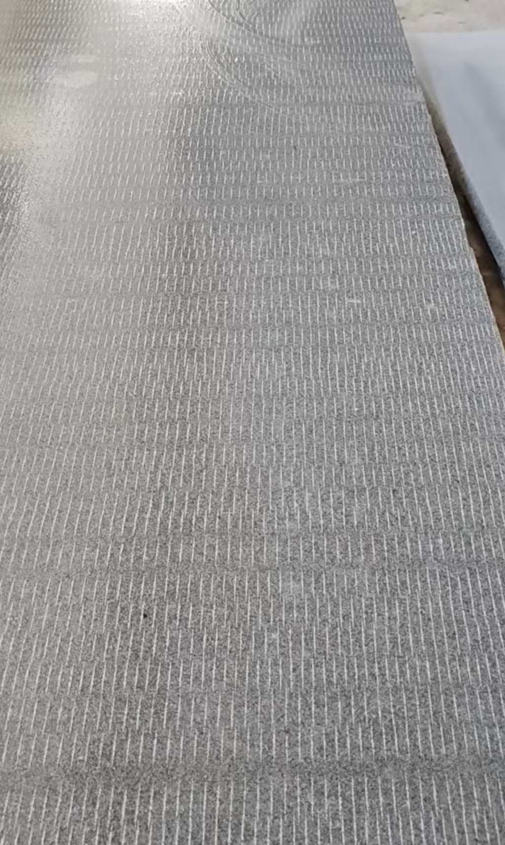 雅安 芝麻灰花岗岩斧剁面，刀斩面