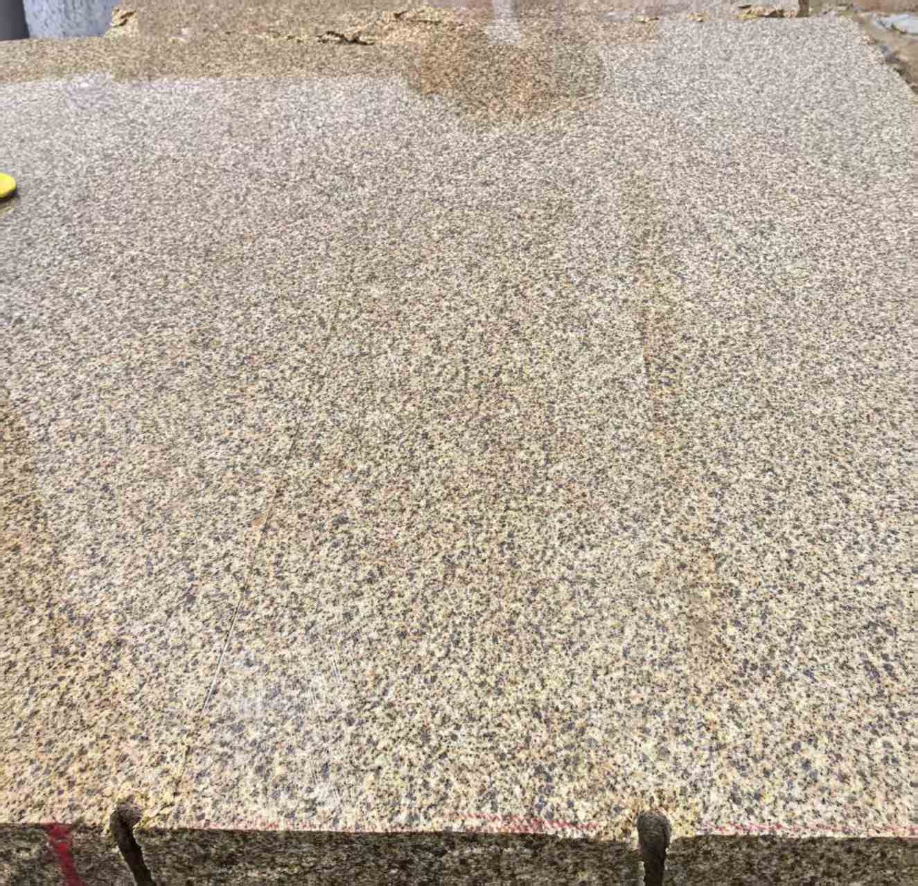 雅安 黄金麻花岗岩石材方料