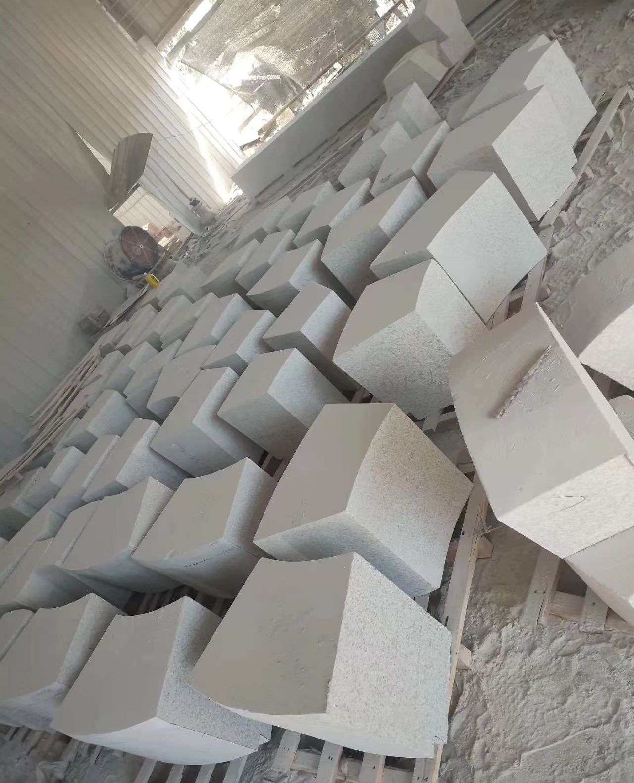 雅安 白麻花岗岩异形坐凳