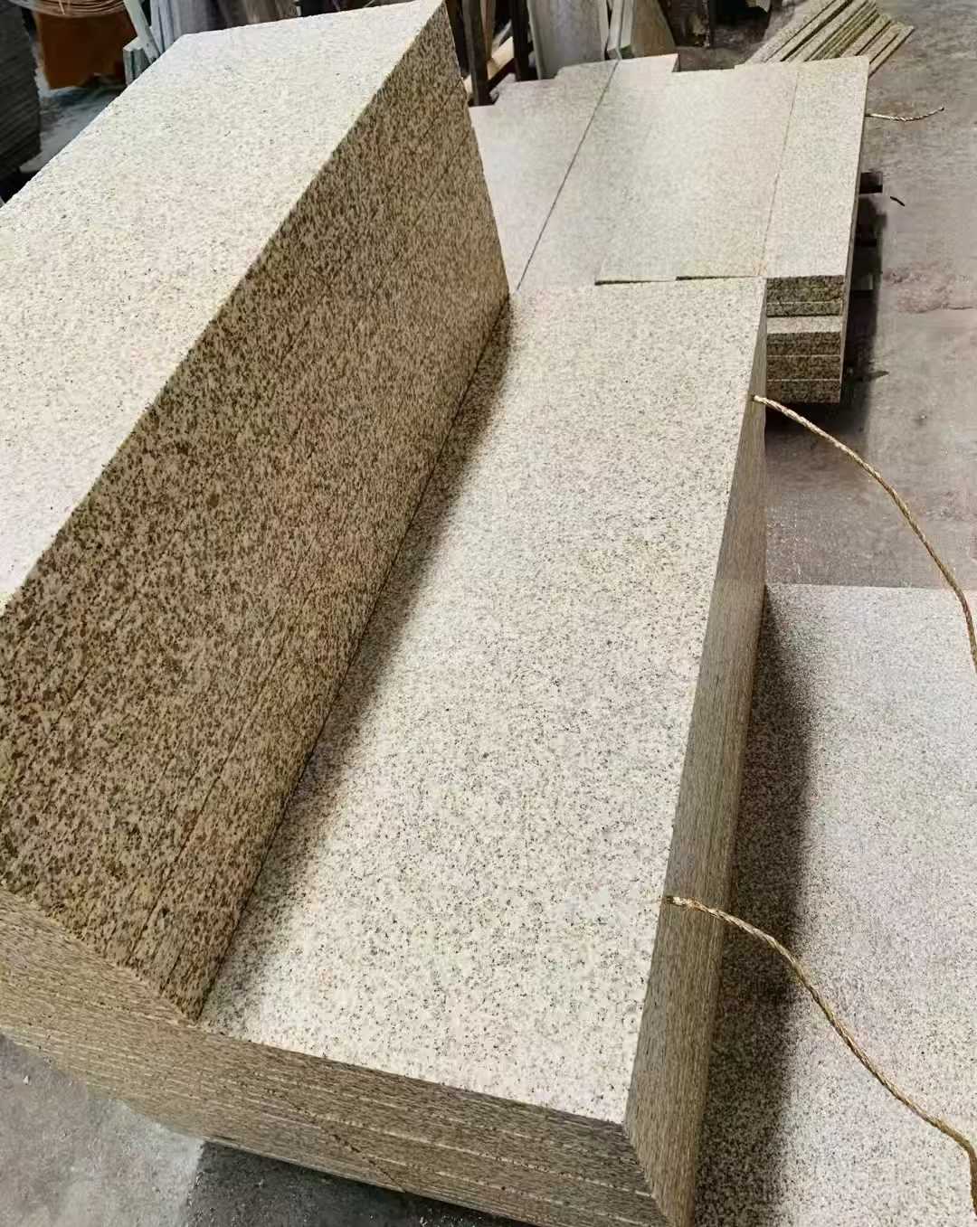 雅安 黄金麻荔枝面外墙干挂成品