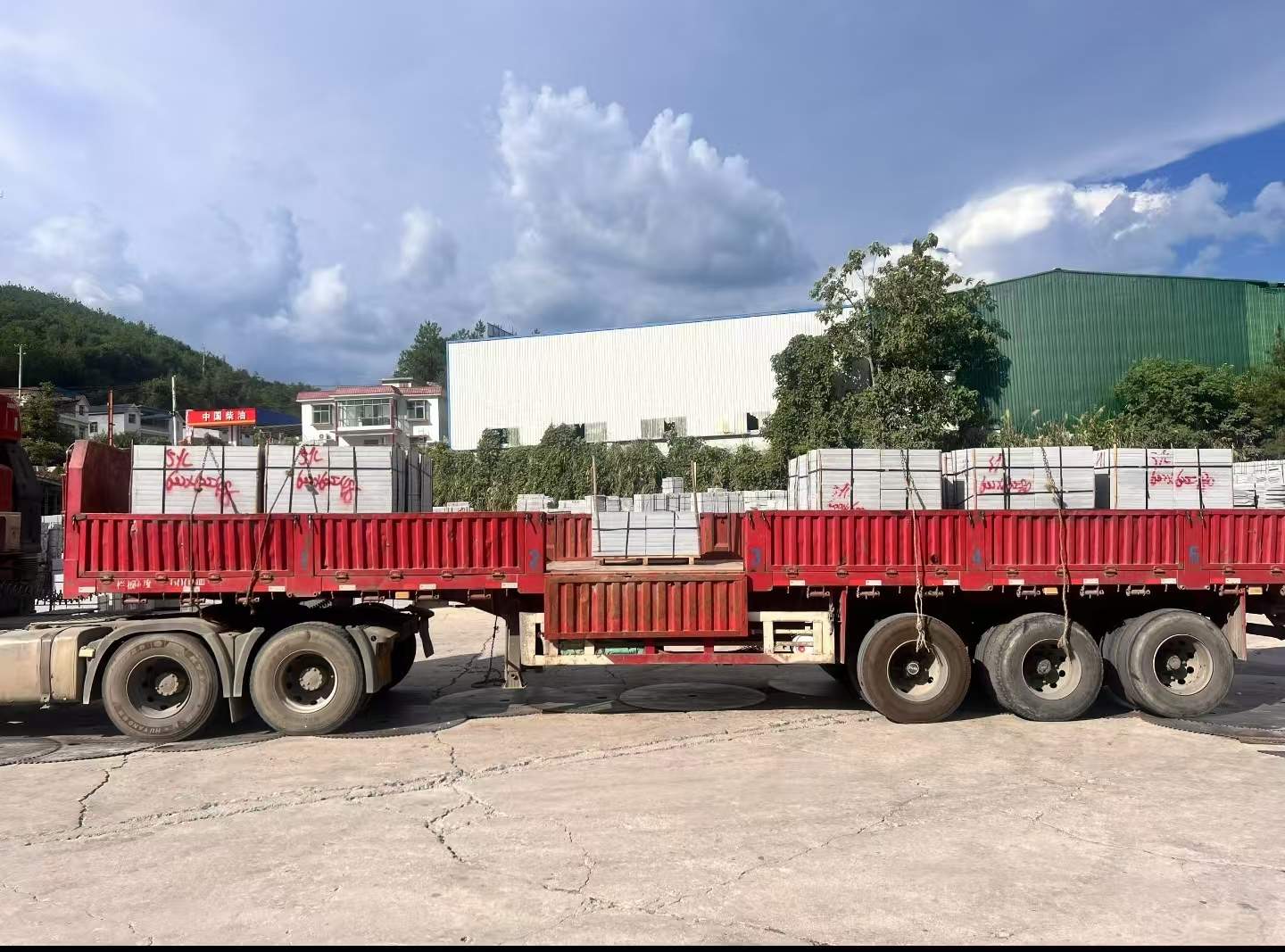 雅安 芝麻灰花岗岩地铺石出货日常