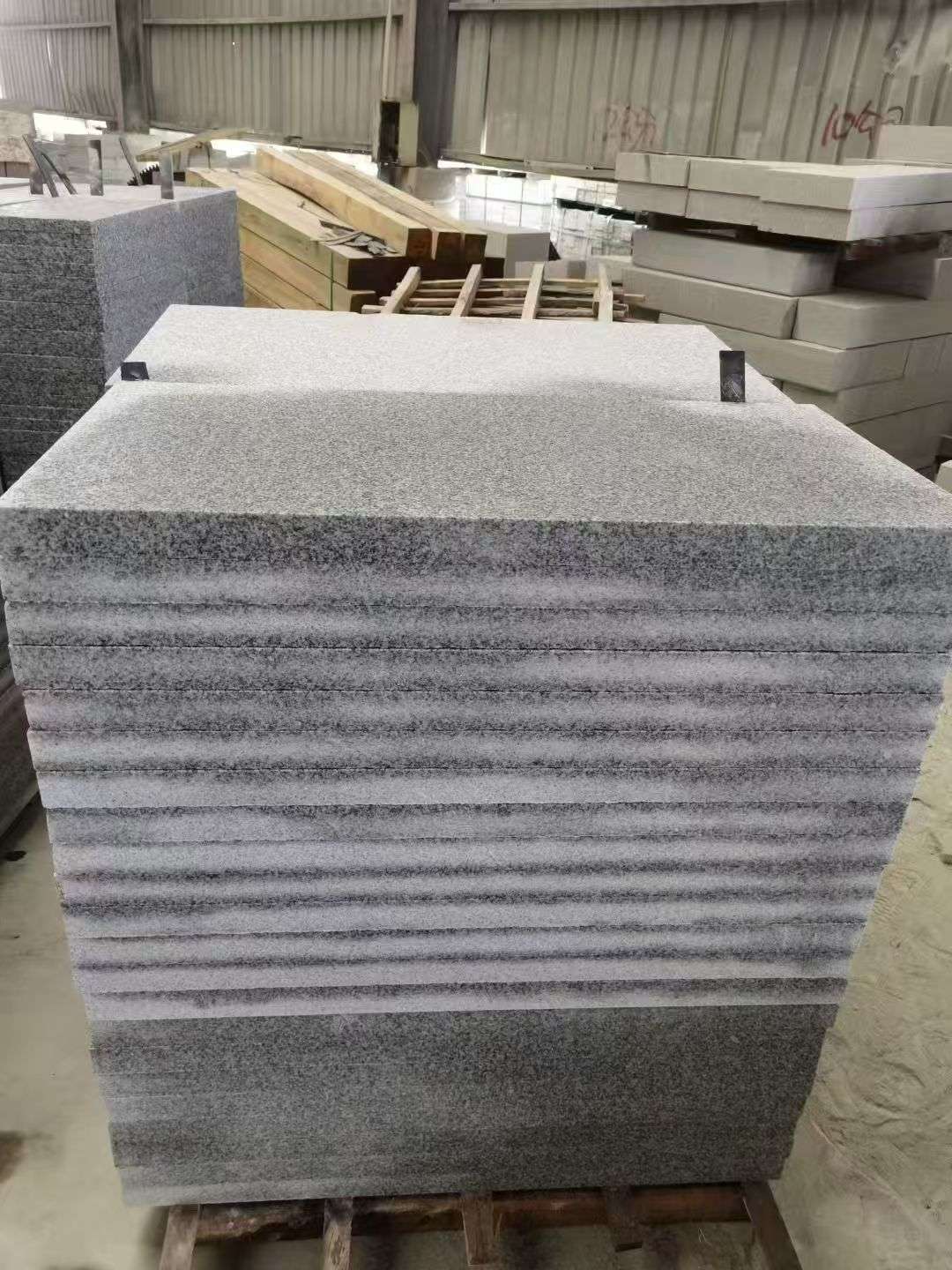 雅安 芝麻白5公分火烧地铺成品，900*400，规格可定制